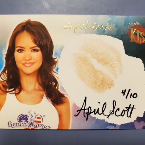 April Scott Benchwarmer 2007 - 4/10 - Autograph Kiss Card